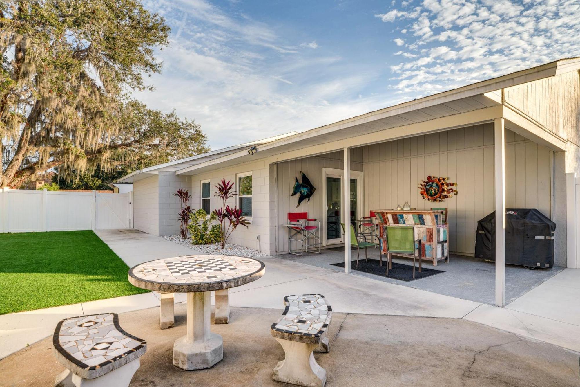 Updated Tavares Retreat Less Than 1 Mile To Boat Ramp Exterior photo